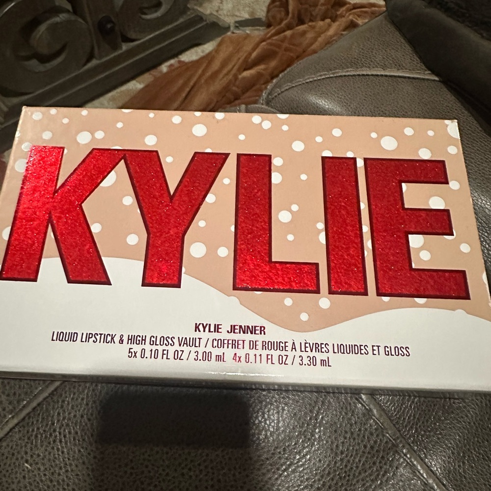 Kylie Holiday Collection liquid lipstick & high gloss vault. Brand new.